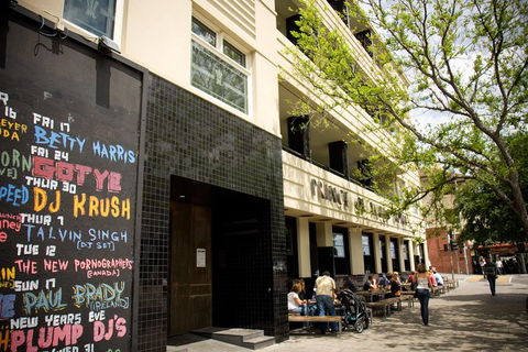 Live Music Melbourne Bus Tour - Accommodation Sunshine Coast 2